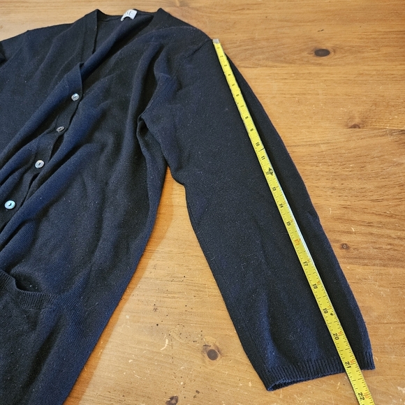 TSE Silk Cashmere Blend Boyfriend Style Cardigan Black Size Medium Quiet Luxury - Picture 7 of 10